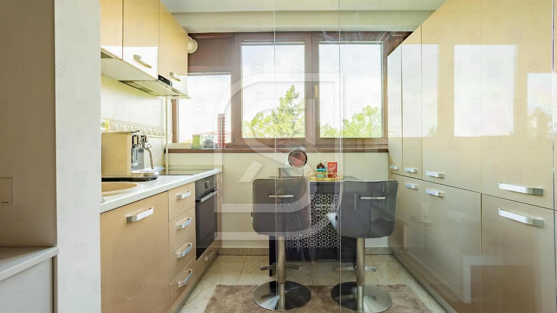 Junior By Kristal Collection Apartment Bucharest 0*,